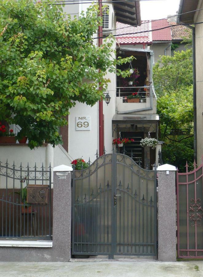 Casa Chiva Hotel Orsova Exterior photo